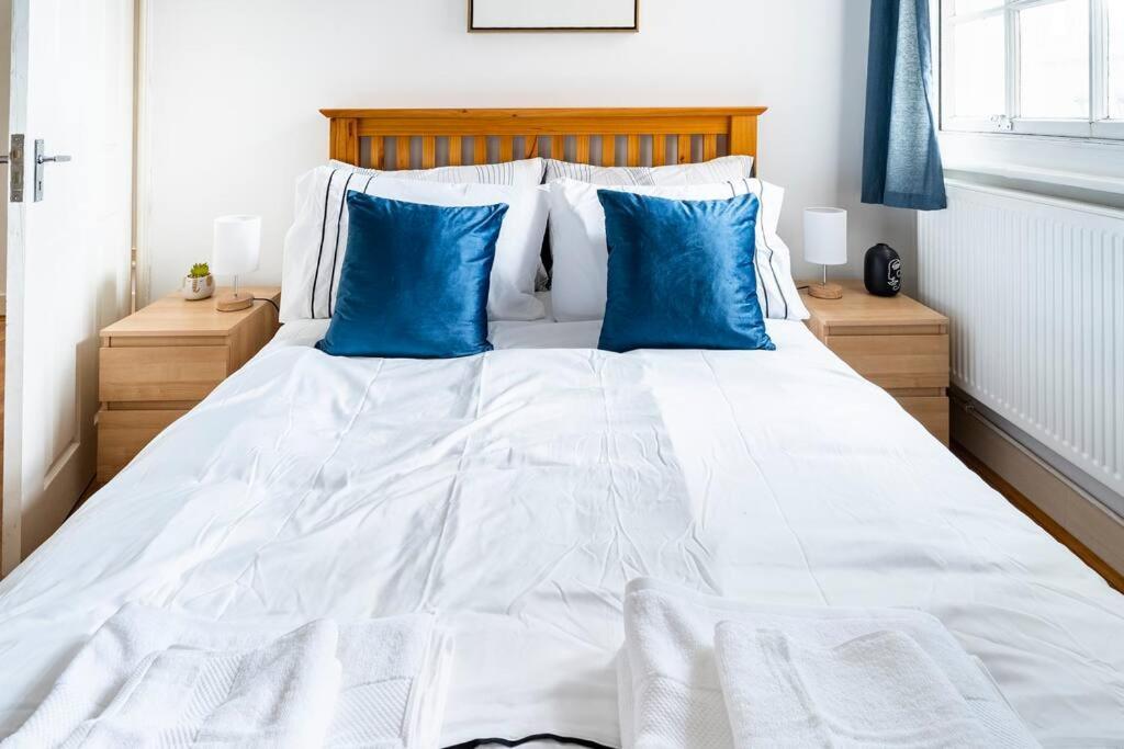 Cozy Apt In Central Лондон Экстерьер фото